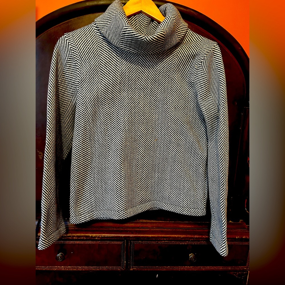 J Crew long sleeved funnel neck pull-over size medium